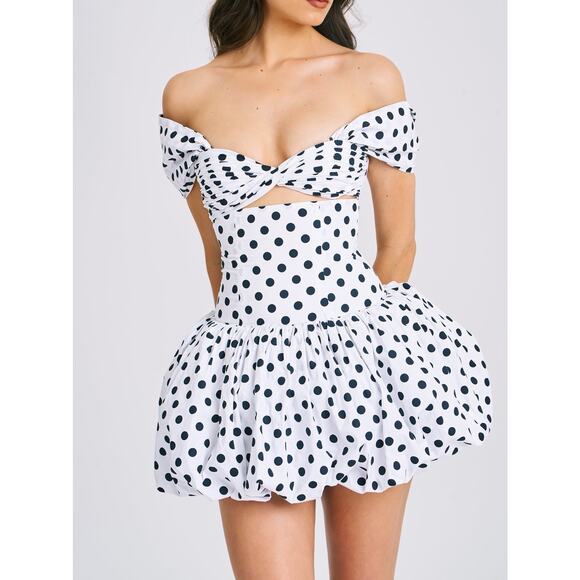 NWT Miss Circle Umika White Polka Dot Off Shoulder Bubble Hem Mini Dress M - Picture 4 of 6